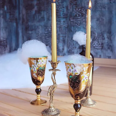 Karamazov Antik Hotell