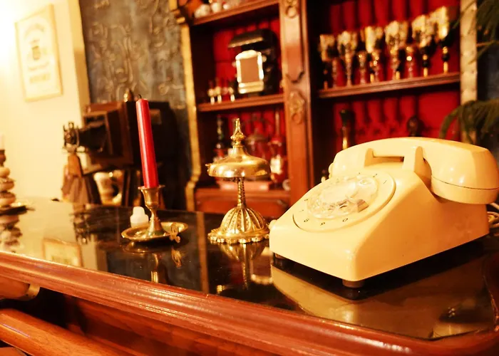 Hotel Karamazov Antik *